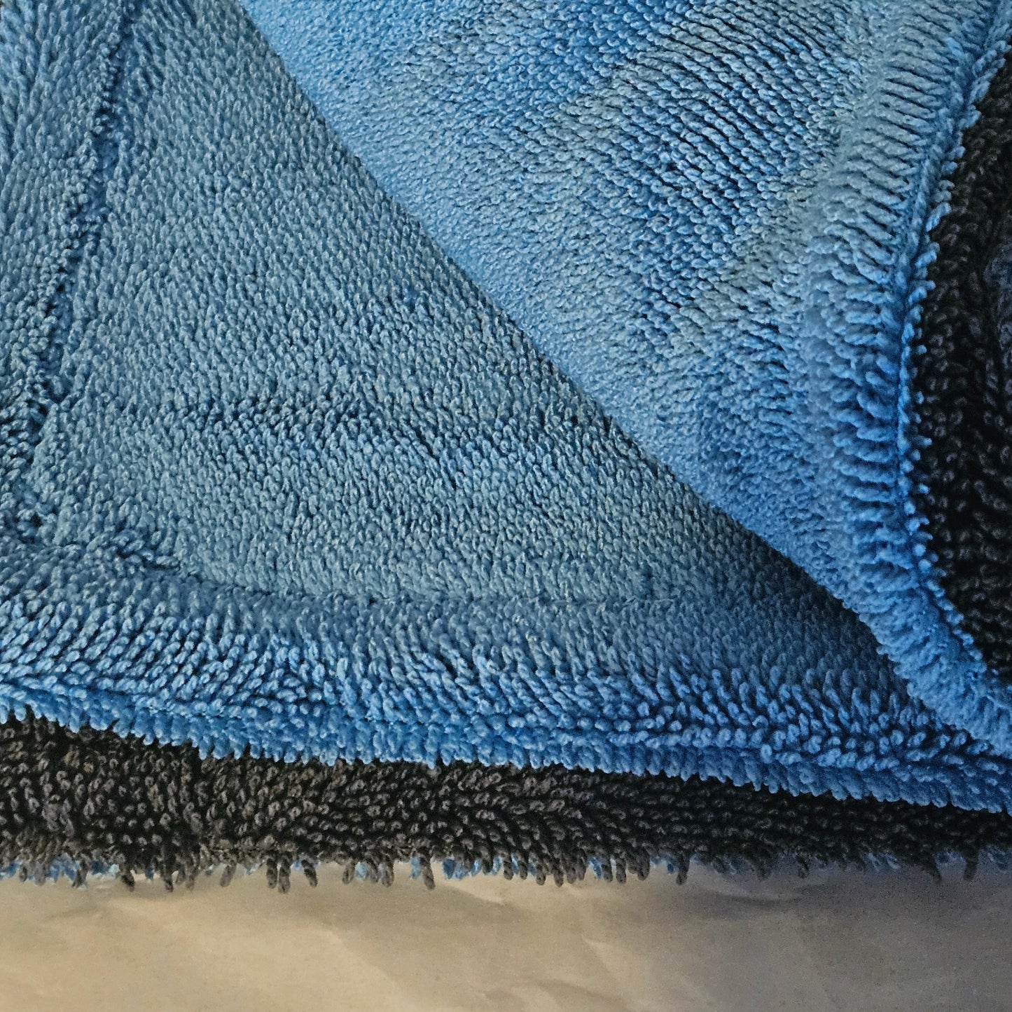 TWISTED DRYING TOWEL